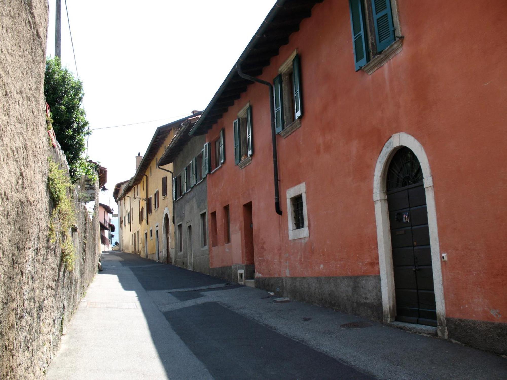Charming B&B And Osteria La Crisalide Meride Exterior foto