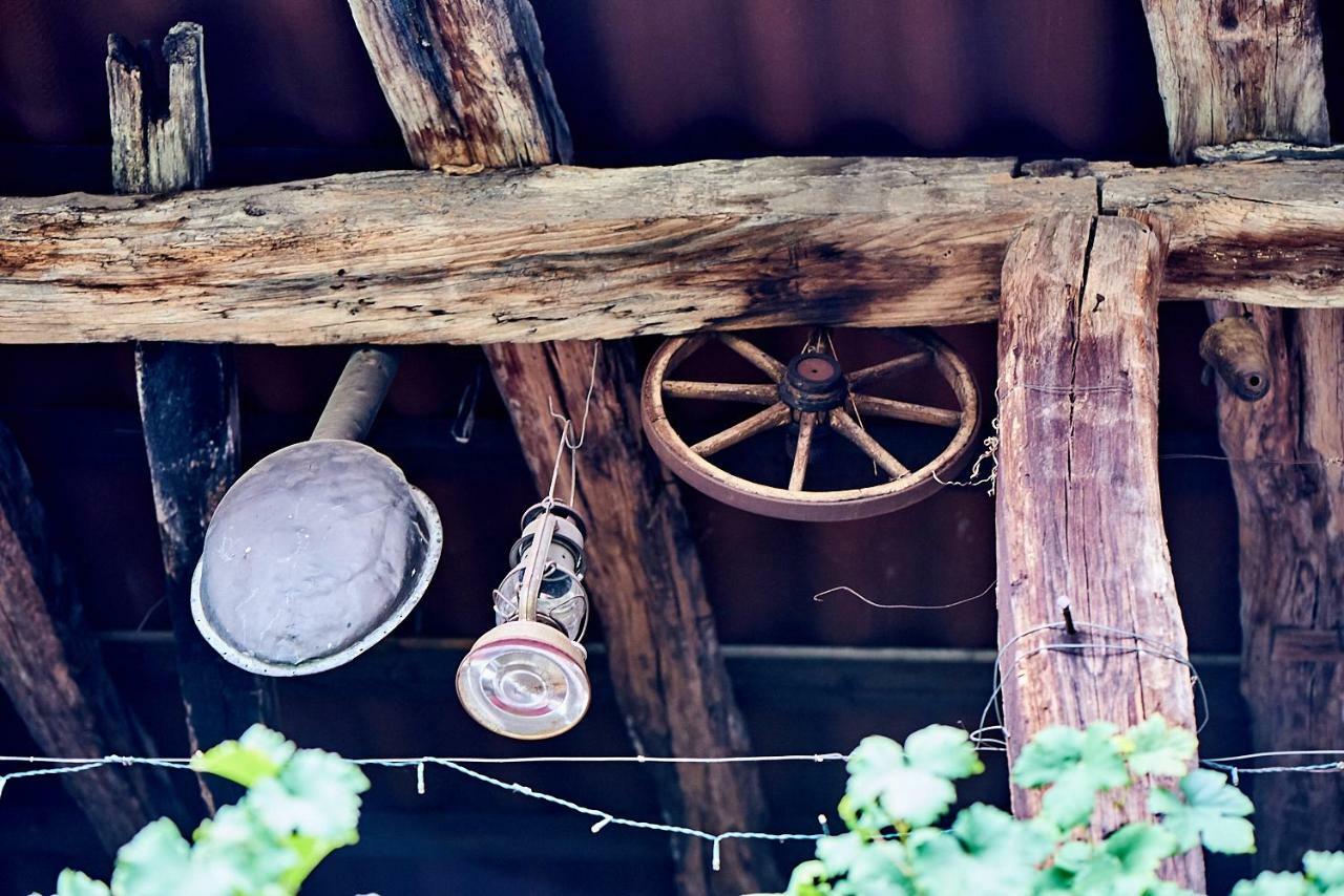 Charming B&B And Osteria La Crisalide Meride Exterior foto