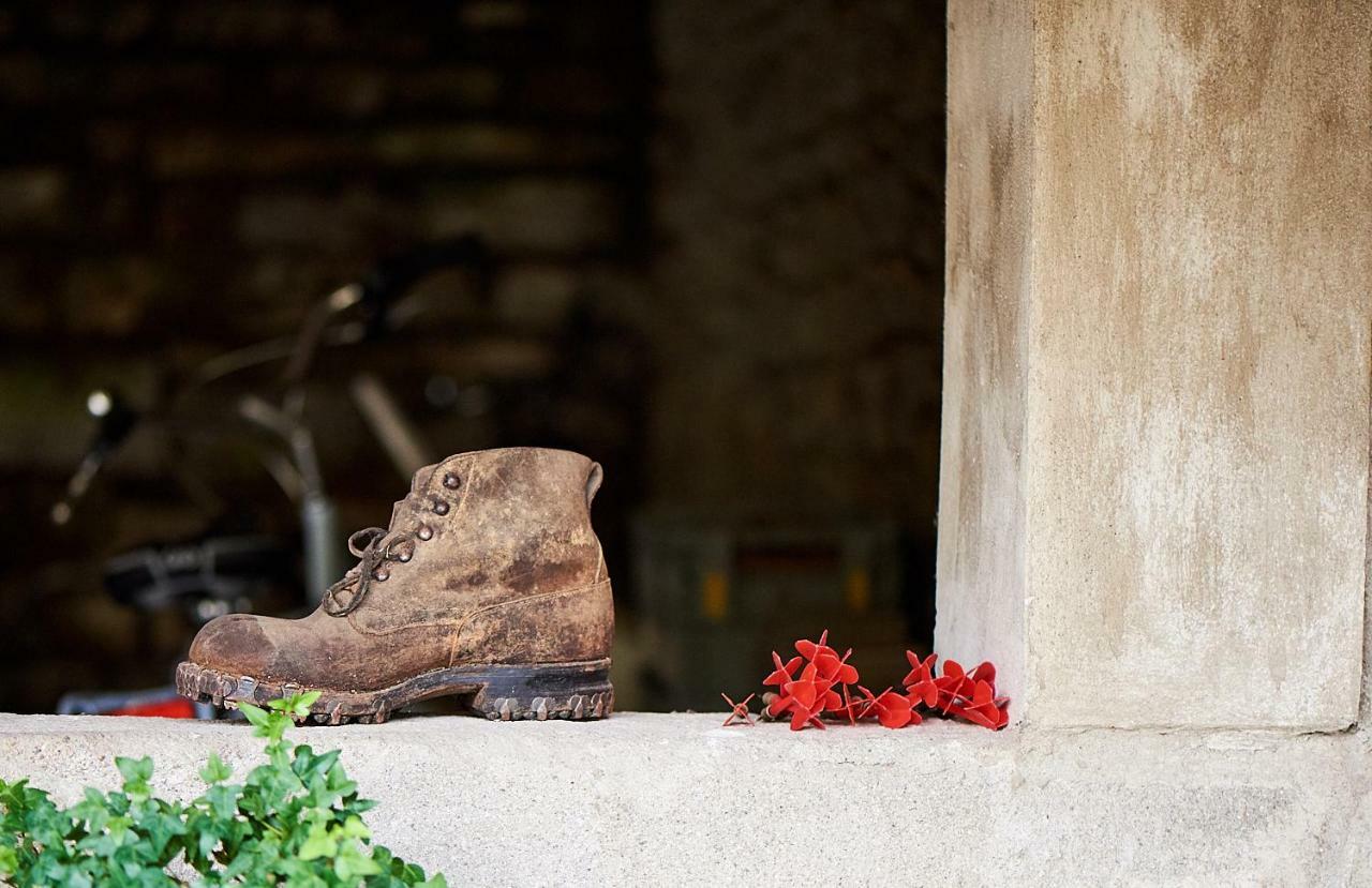 Charming B&B And Osteria La Crisalide Meride Exterior foto