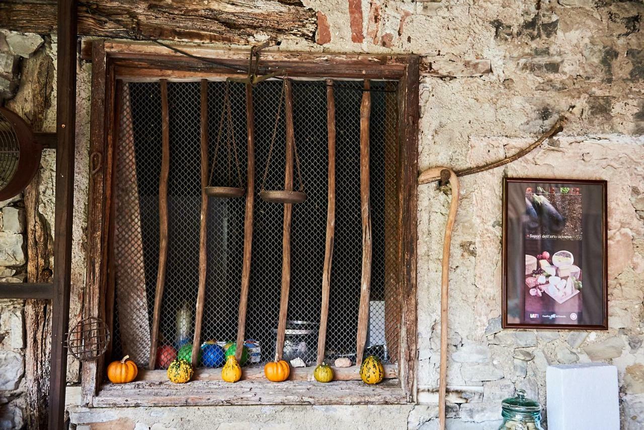 Charming B&B And Osteria La Crisalide Meride Exterior foto